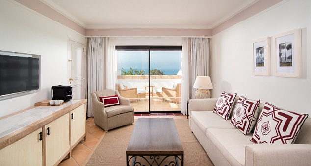 Pine Cliffs Hotel - A Luxury Collection Resort